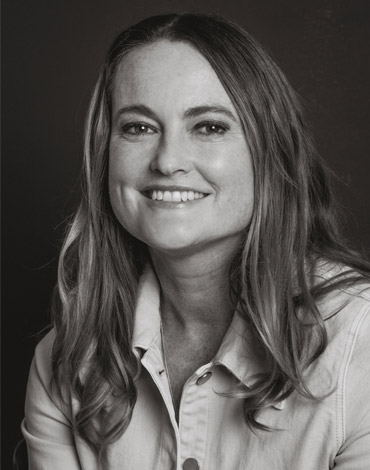 Mary Leuchars, MD